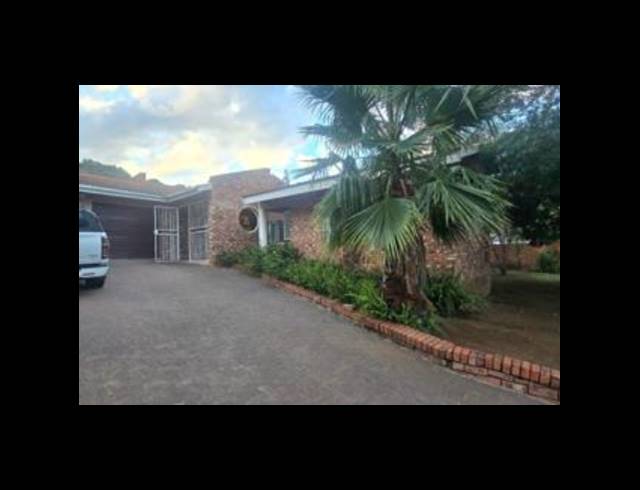3 bed property to rent in BAYSVALLEY